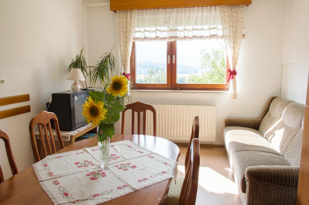 Ferienwohnung Prenocisca Jezero Gorenje Jezero Exterior foto